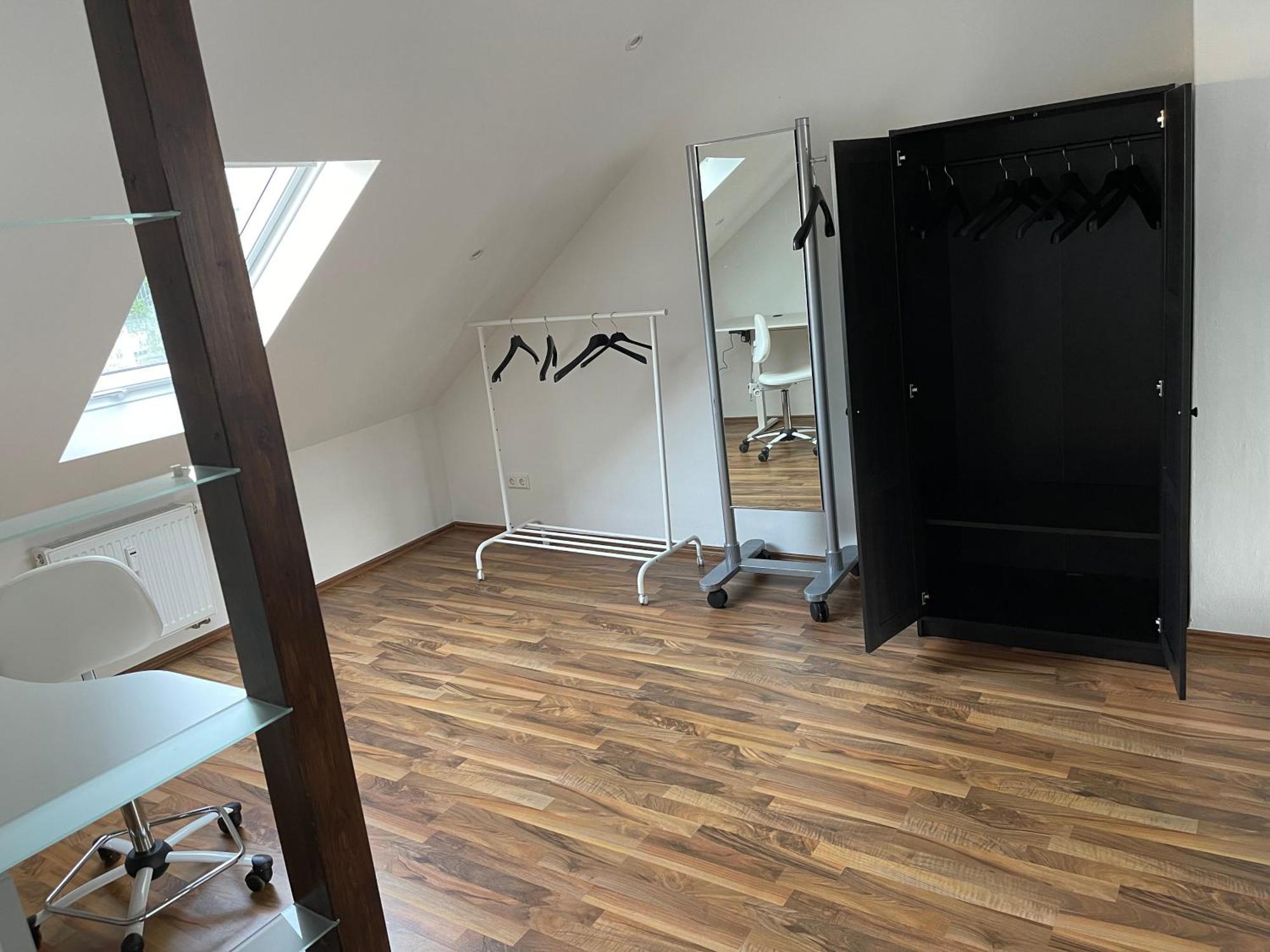 Geraeumige 3-Zimmer-Ferienwohnung Im Herzen Von Kassel Eksteriør bilde