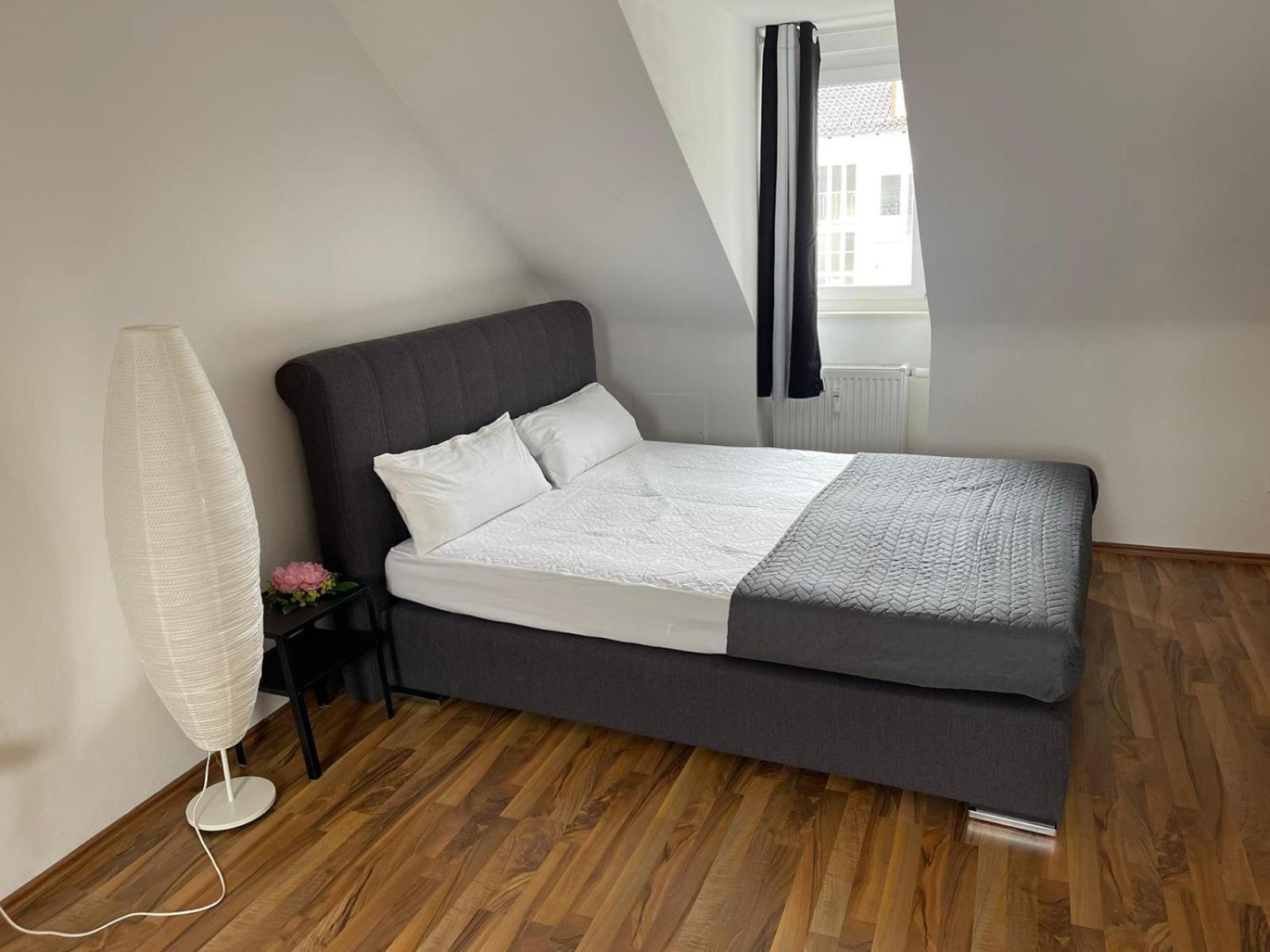 Geraeumige 3-Zimmer-Ferienwohnung Im Herzen Von Kassel Eksteriør bilde