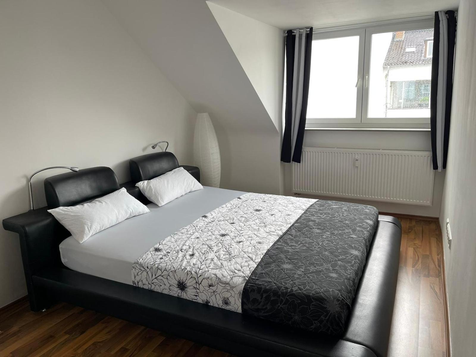 Geraeumige 3-Zimmer-Ferienwohnung Im Herzen Von Kassel Eksteriør bilde