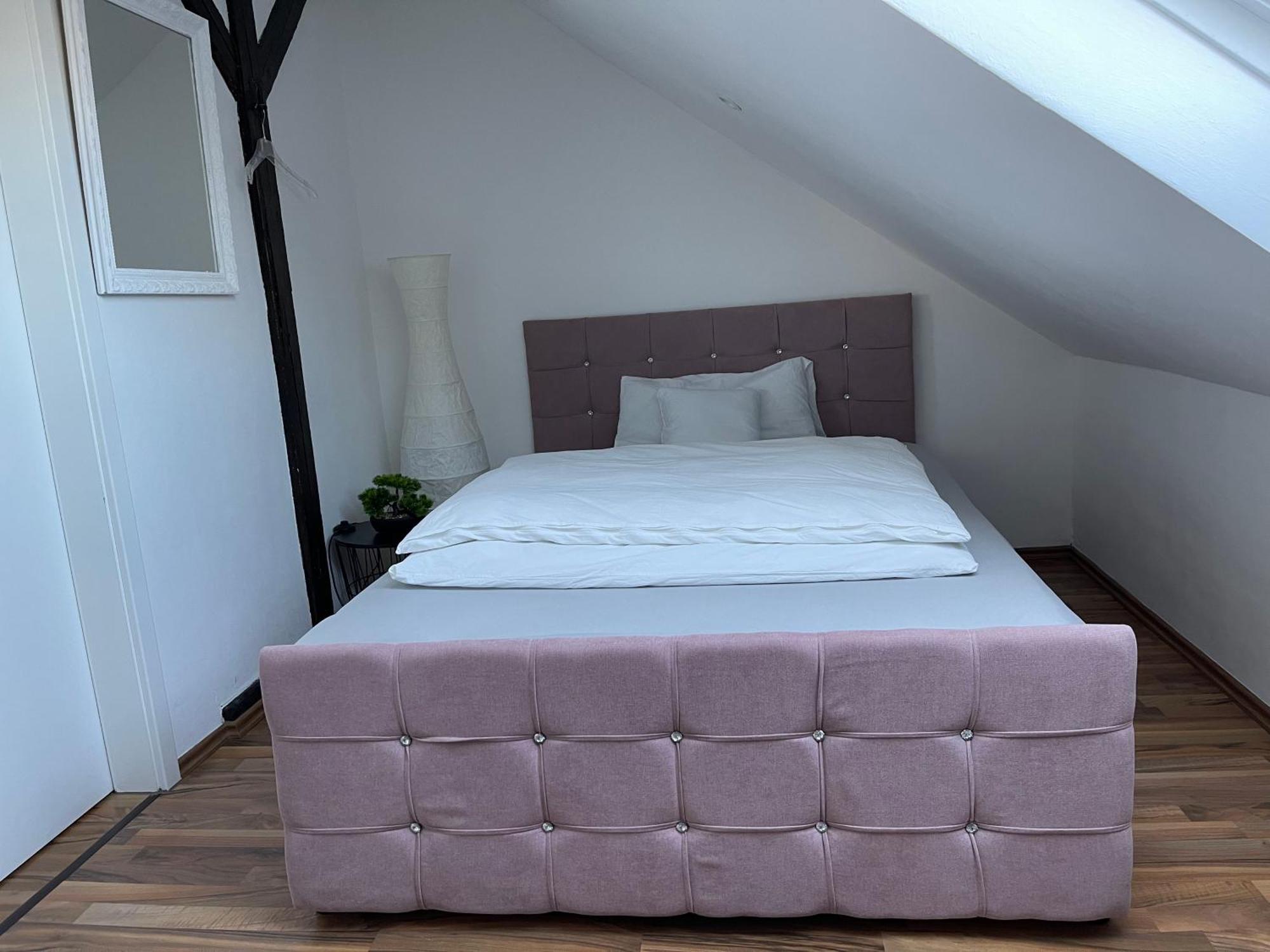 Geraeumige 3-Zimmer-Ferienwohnung Im Herzen Von Kassel Eksteriør bilde