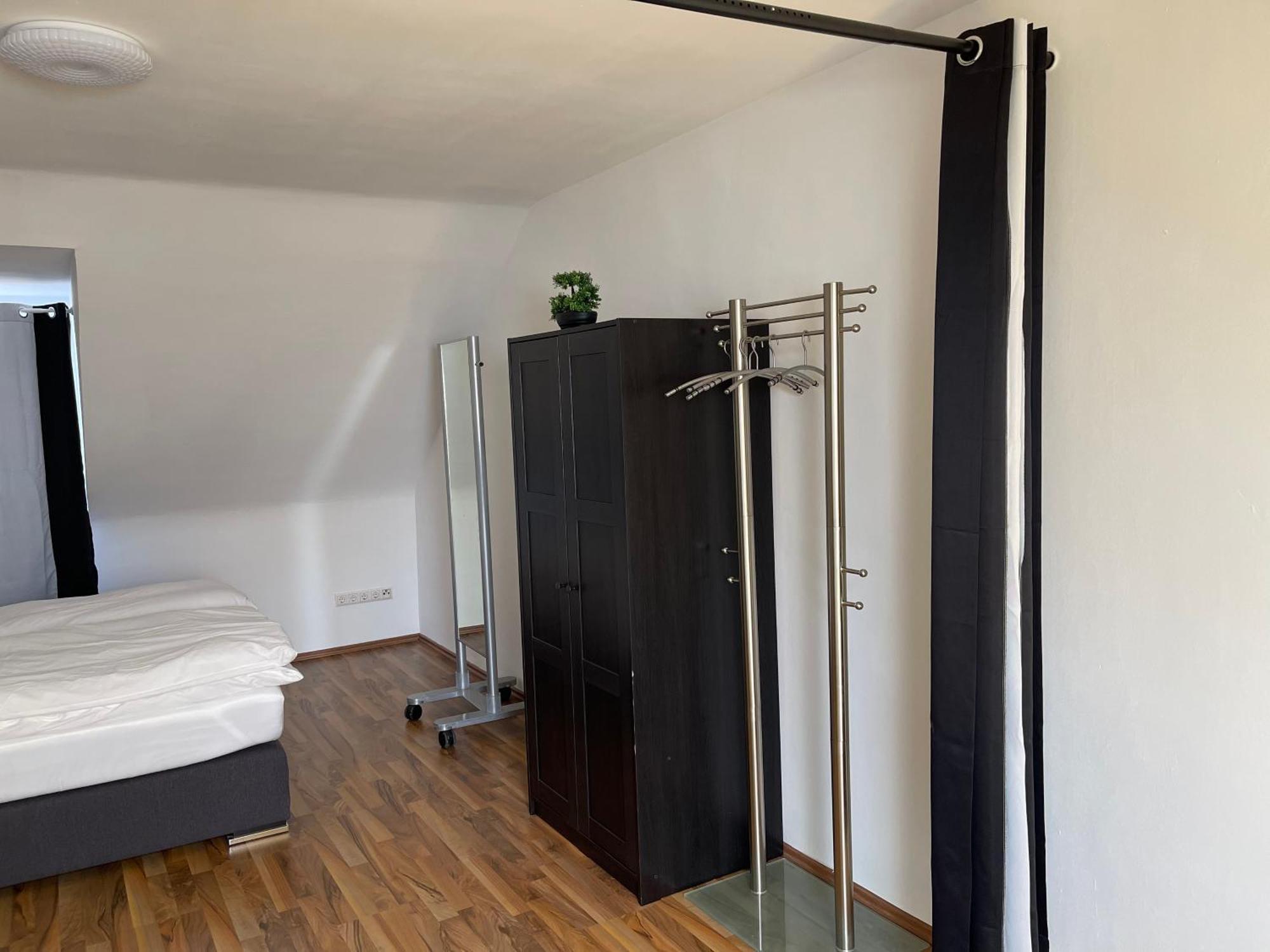 Geraeumige 3-Zimmer-Ferienwohnung Im Herzen Von Kassel Eksteriør bilde
