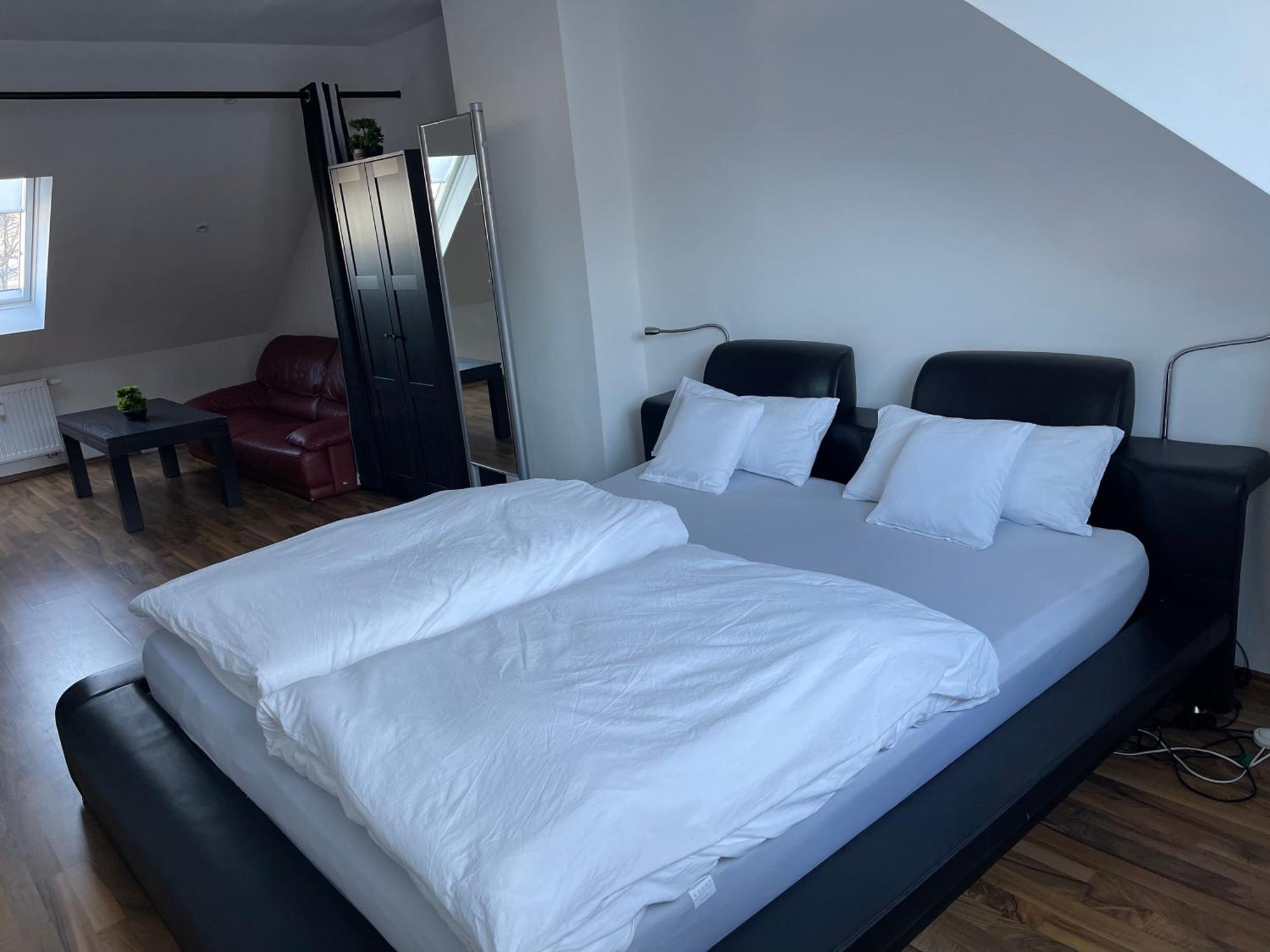 Geraeumige 3-Zimmer-Ferienwohnung Im Herzen Von Kassel Eksteriør bilde